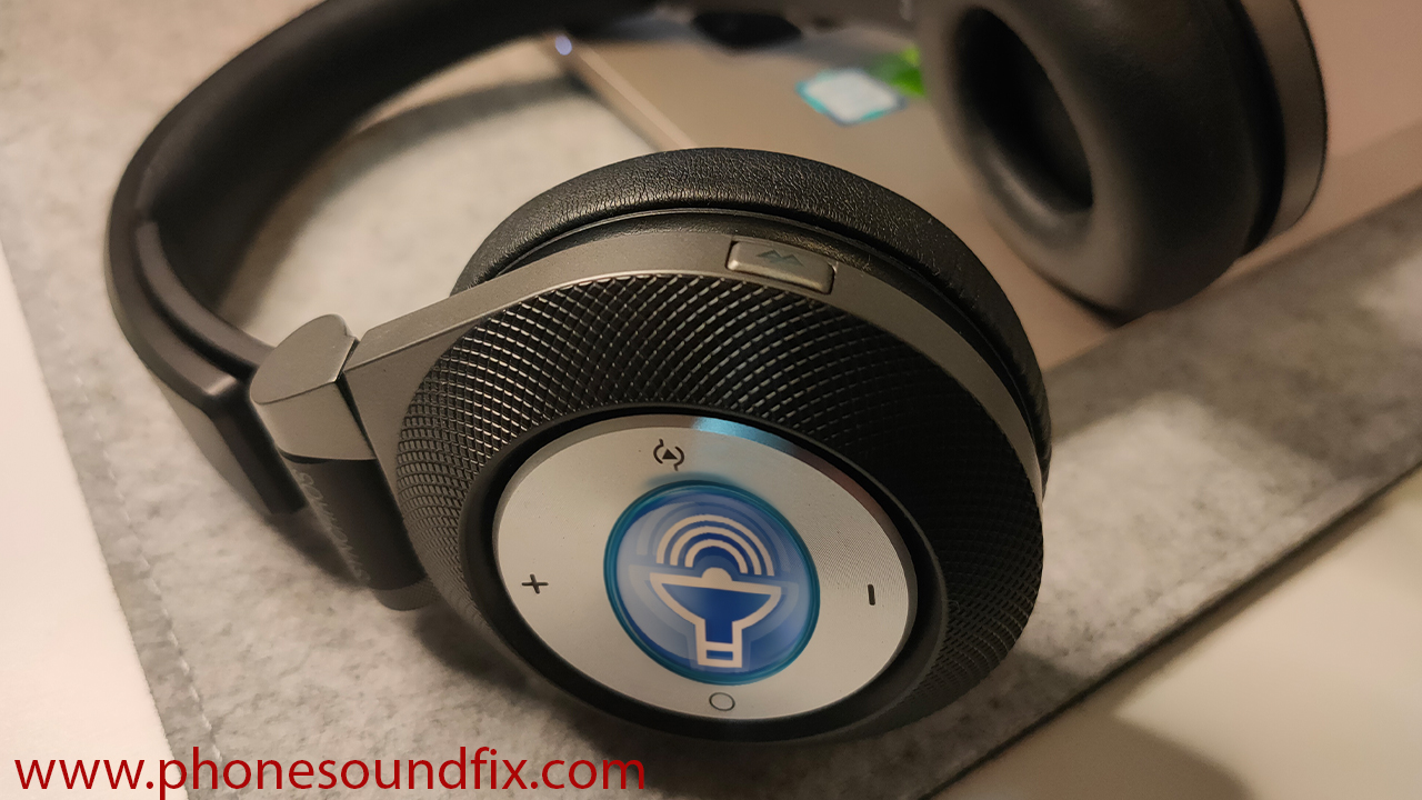 Only One Side of Your Headphones Is Working? Here’s How to Fix It